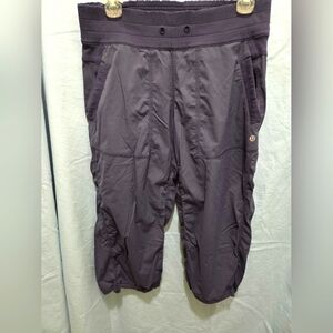 G205. Lululemon Studio Crop Pant in Blue - Size 8